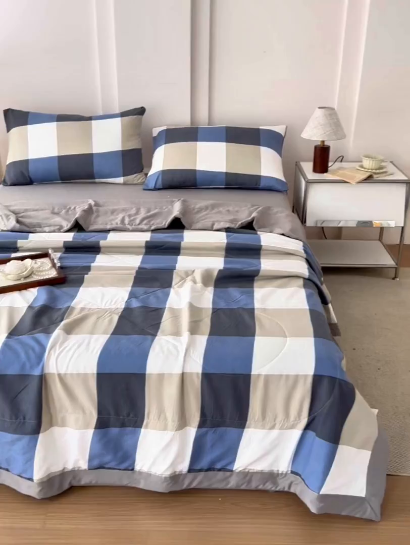 91家纺网 家纺一手货源 找家纺 禹祥家纺 2026新款水洗棉A类100%新疆棉花填充夏被可机洗空调被夏凉被学生被被子被芯 烟灰大格