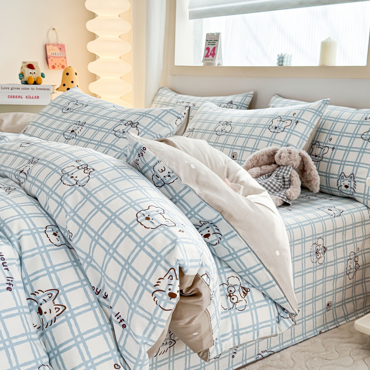 91家纺网 家纺一手货源 找家纺 小蓝孩家纺 2026新款12868全棉纯棉印花四件套（联系商家可打折，尺寸可定制） 忧郁棕熊