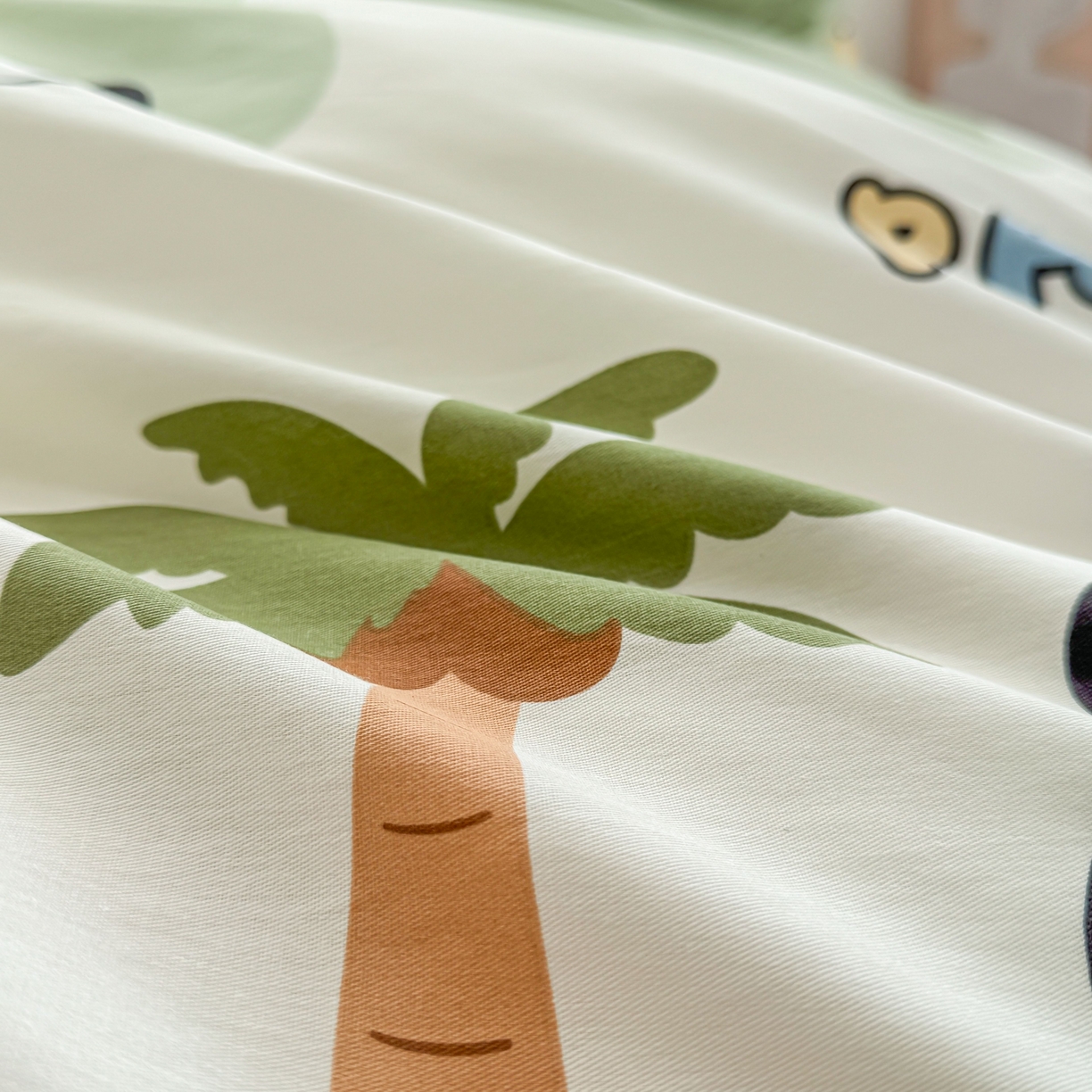 91家纺网 家纺一手货源 找家纺 小蓝孩家纺 2026新款12868全棉纯棉印花四件套（联系商家可打折，尺寸可定制） 熊猫鸭鸭乐-绿