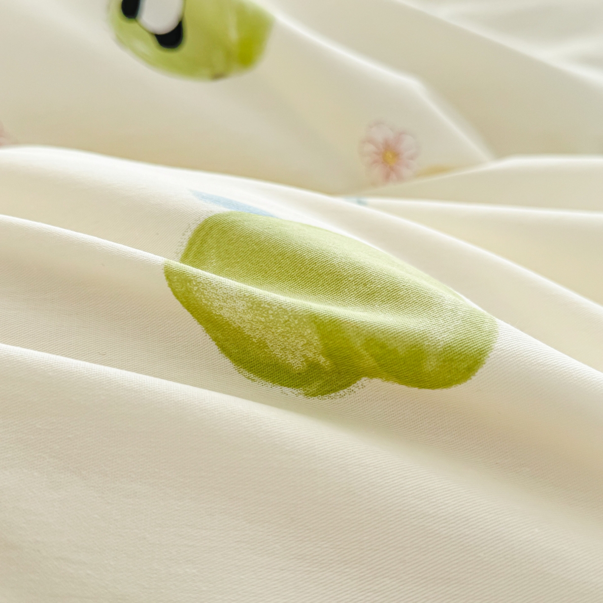 91家纺网 家纺一手货源 找家纺 小蓝孩家纺 2026新款12868全棉纯棉印花四件套（联系商家可打折，尺寸可定制） 果味小森林