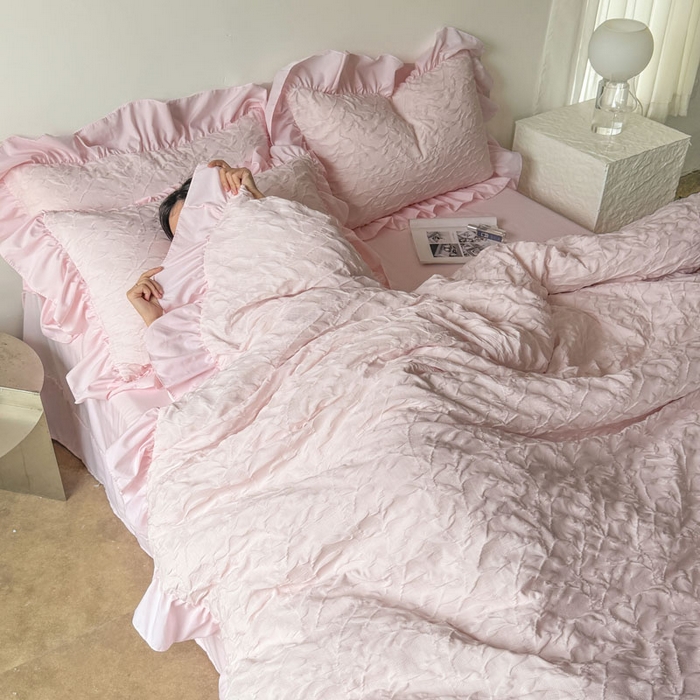 91家纺网 家纺一手货源 找家纺 豪美鑫 2026新款立体浮雕提花四件套 叶语系列 叶语-粉色