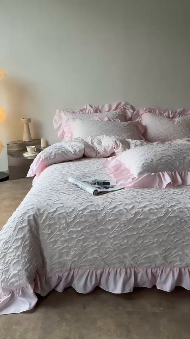 91家纺网 家纺一手货源 找家纺 豪美鑫 2026新款立体浮雕提花四件套 叶语系列 叶语-粉色