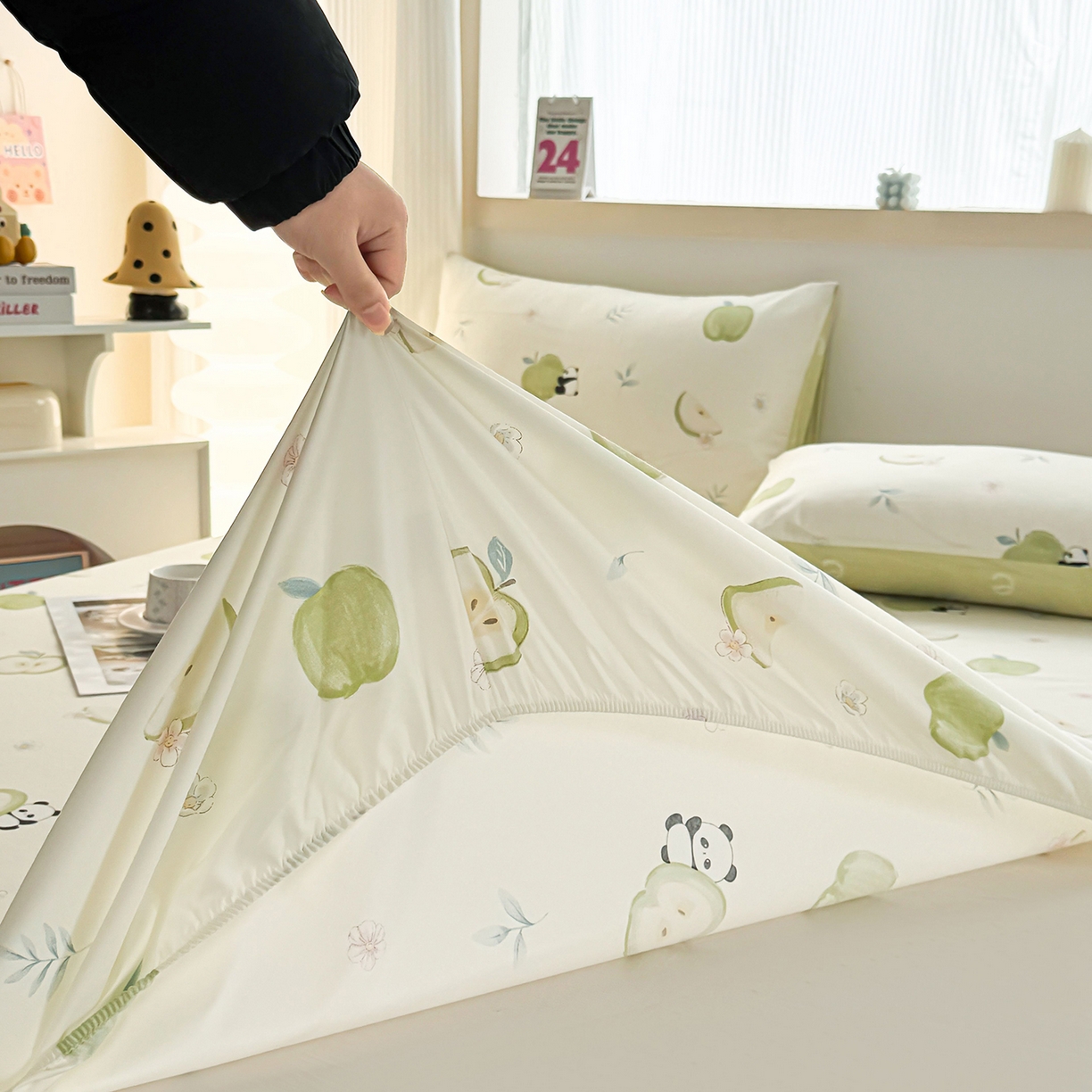 91家纺网 家纺一手货源 找家纺 小蓝孩家纺 2026新款12868全棉印花单床笠(联系商家可打折，尺寸可定制) 果味小森林