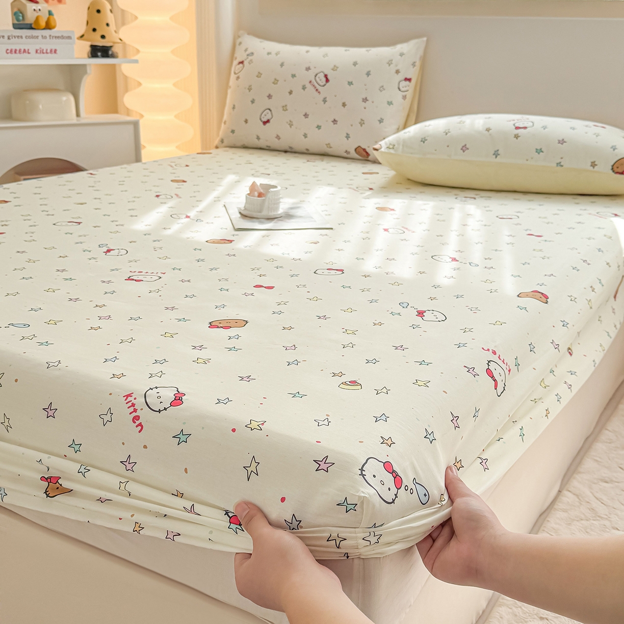 91家纺网 家纺一手货源 找家纺 小蓝孩家纺 2026新款12868全棉印花单床笠(联系商家可打折，尺寸可定制) 星星凯蒂猫