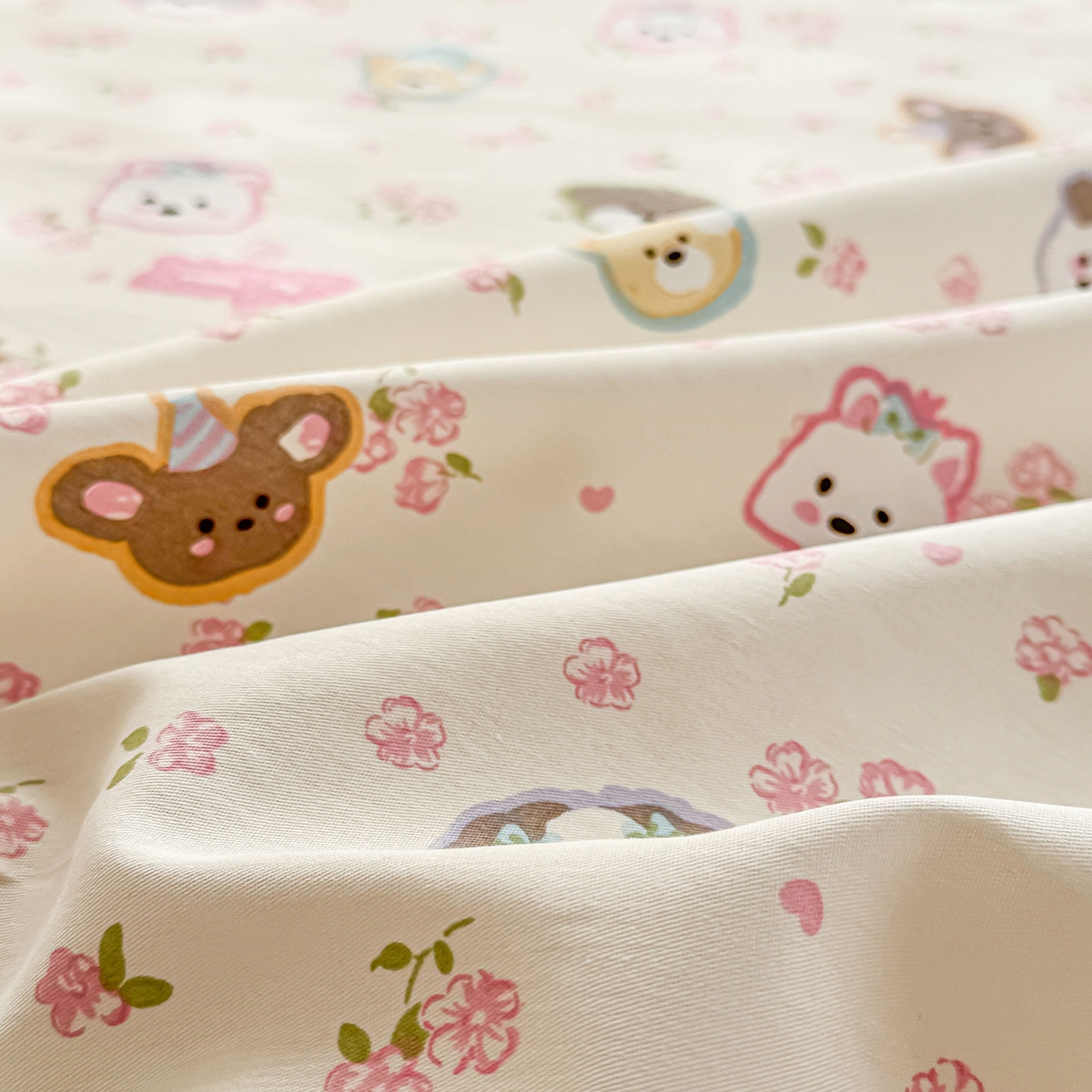 91家纺网 家纺一手货源 找家纺 小蓝孩家纺 2026新款12868全棉印花单床笠(联系商家可打折，尺寸可定制) 萌宠伙伴