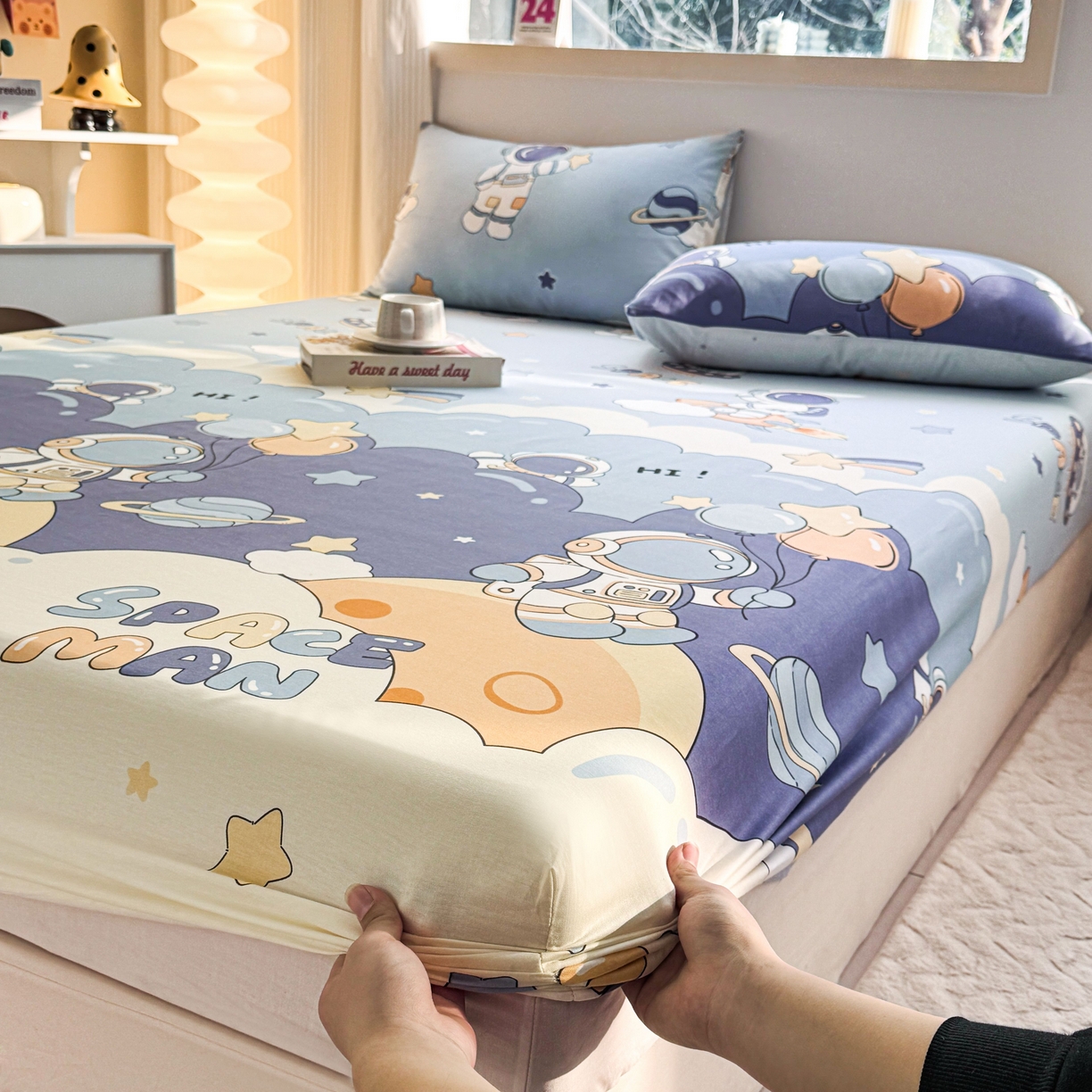 91家纺网 家纺一手货源 找家纺 小蓝孩家纺 2026新款12868全棉印花单床笠(联系商家可打折，尺寸可定制) 太空梦乐园