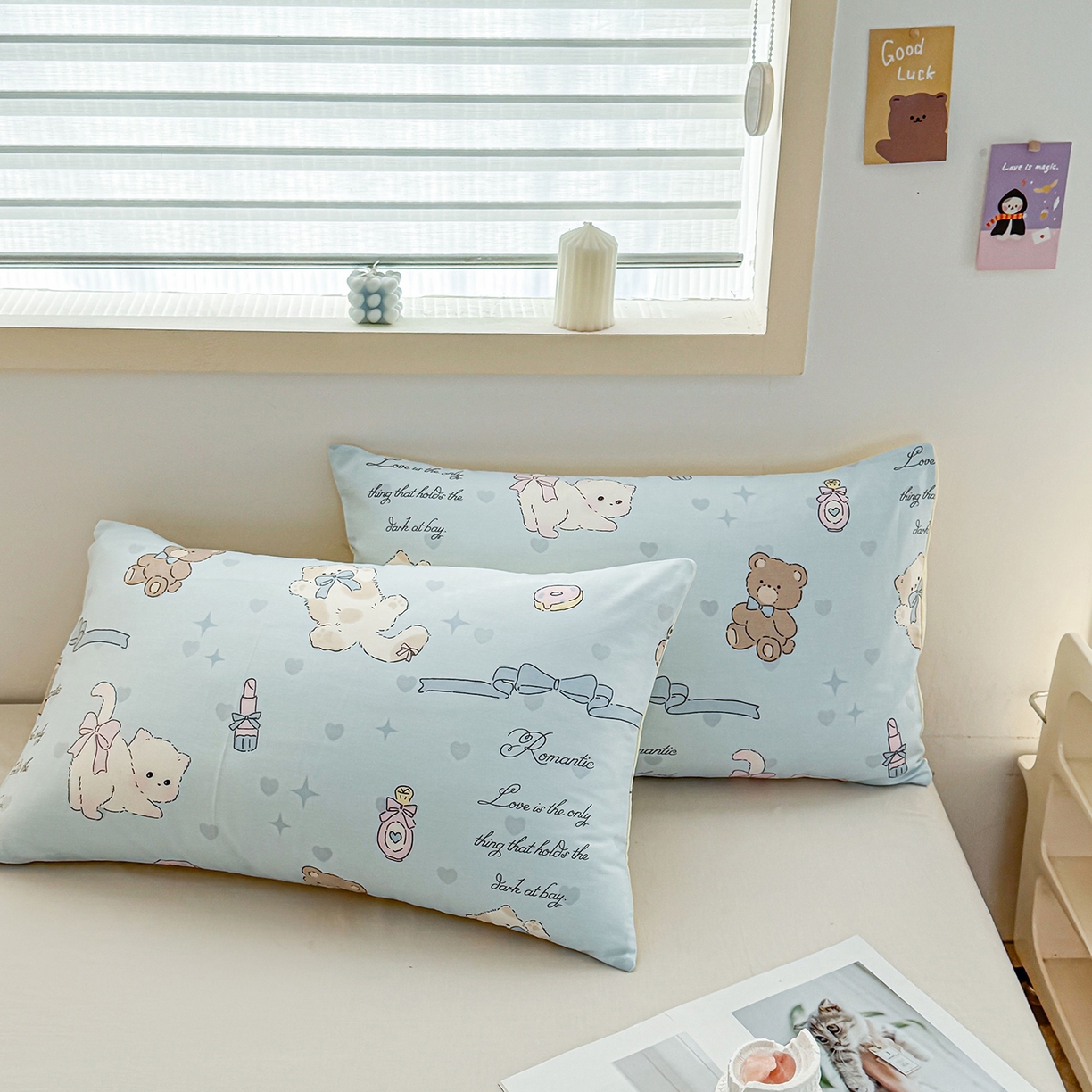 91家纺网 家纺一手货源 找家纺 小蓝孩家纺 2026新款12868全棉单人信封枕套(联系商家可打折，尺寸可定制) 奶油阿布-蓝