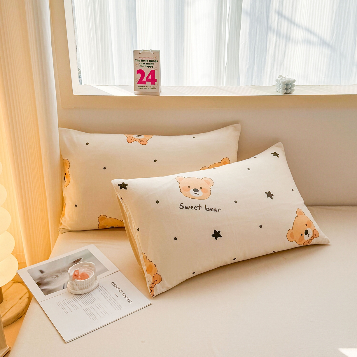 91家纺网 家纺一手货源 找家纺 小蓝孩家纺 2026新款12868全棉单人信封枕套(联系商家可打折，尺寸可定制) 领结熊宝