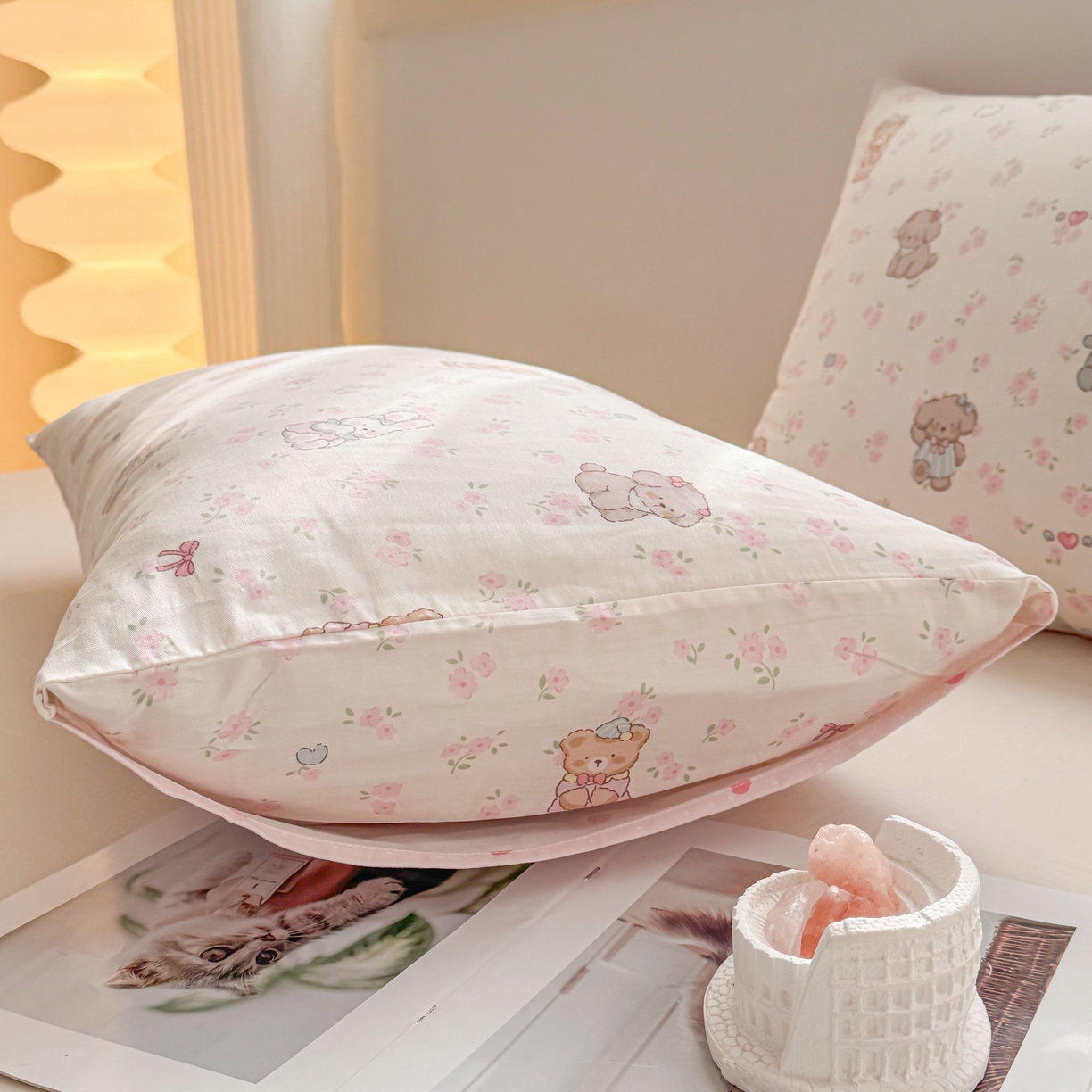 91家纺网 家纺一手货源 找家纺 小蓝孩家纺 2026新款12868全棉单人信封枕套(联系商家可打折，尺寸可定制) 奶酪幼儿园