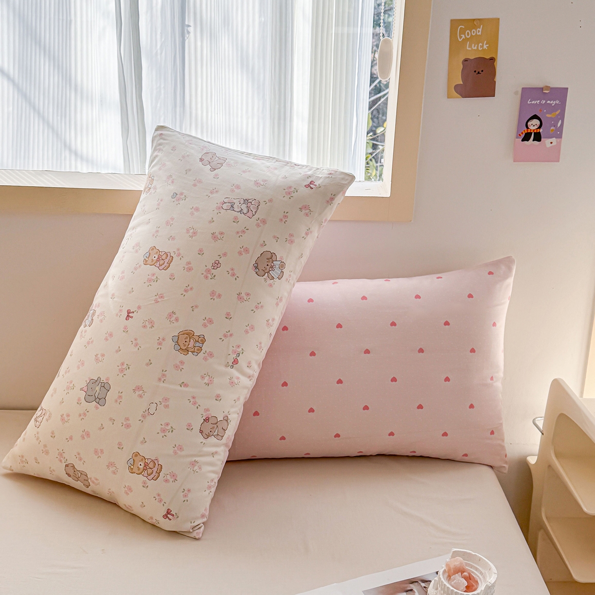 91家纺网 家纺一手货源 找家纺 小蓝孩家纺 2026新款12868全棉单人信封枕套(联系商家可打折，尺寸可定制) 奶酪幼儿园