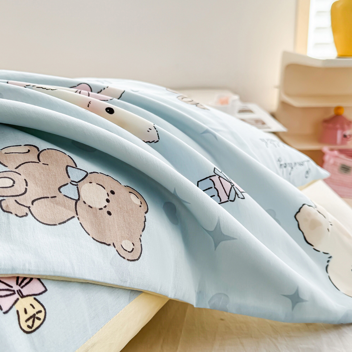 91家纺网 家纺一手货源 找家纺 小蓝孩家纺 2026新款12868全棉单人信封枕套(联系商家可打折，尺寸可定制) 奶油阿布-蓝