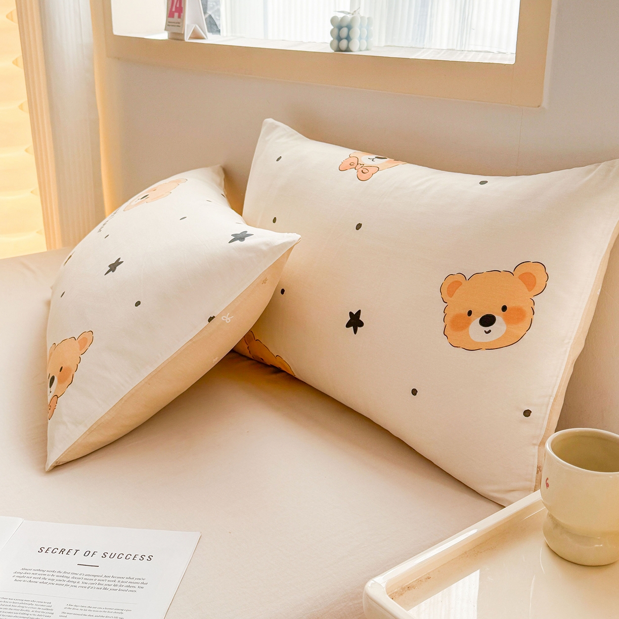 91家纺网 家纺一手货源 找家纺 小蓝孩家纺 2026新款12868全棉单人信封枕套(联系商家可打折，尺寸可定制) 领结熊宝