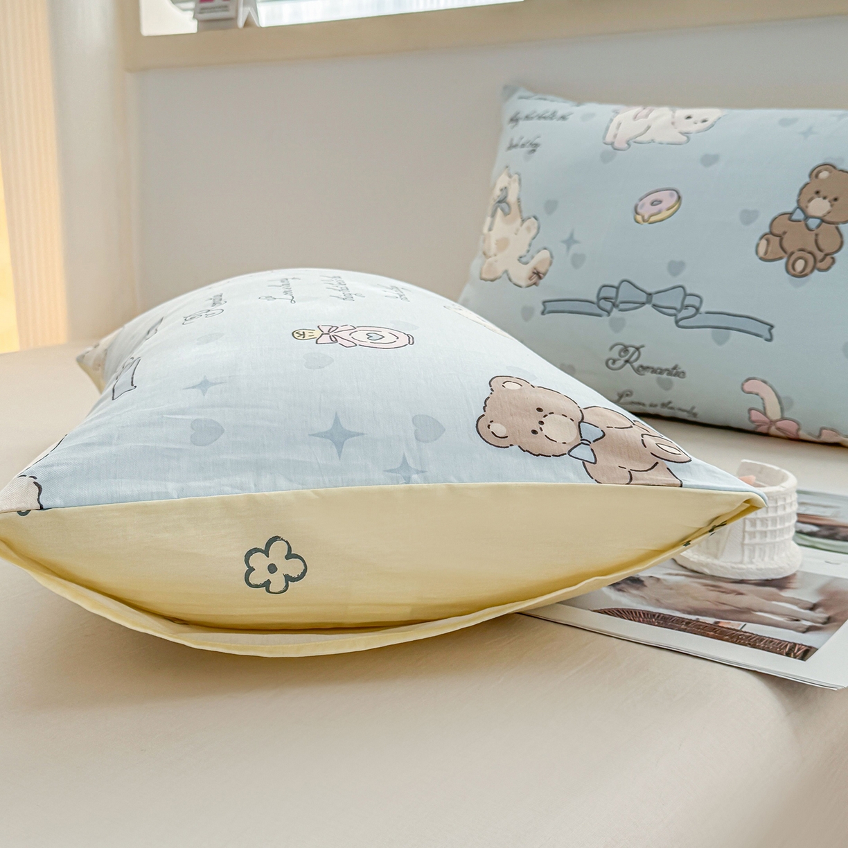 91家纺网 家纺一手货源 找家纺 小蓝孩家纺 2026新款12868全棉单人信封枕套(联系商家可打折，尺寸可定制) 奶油阿布-蓝