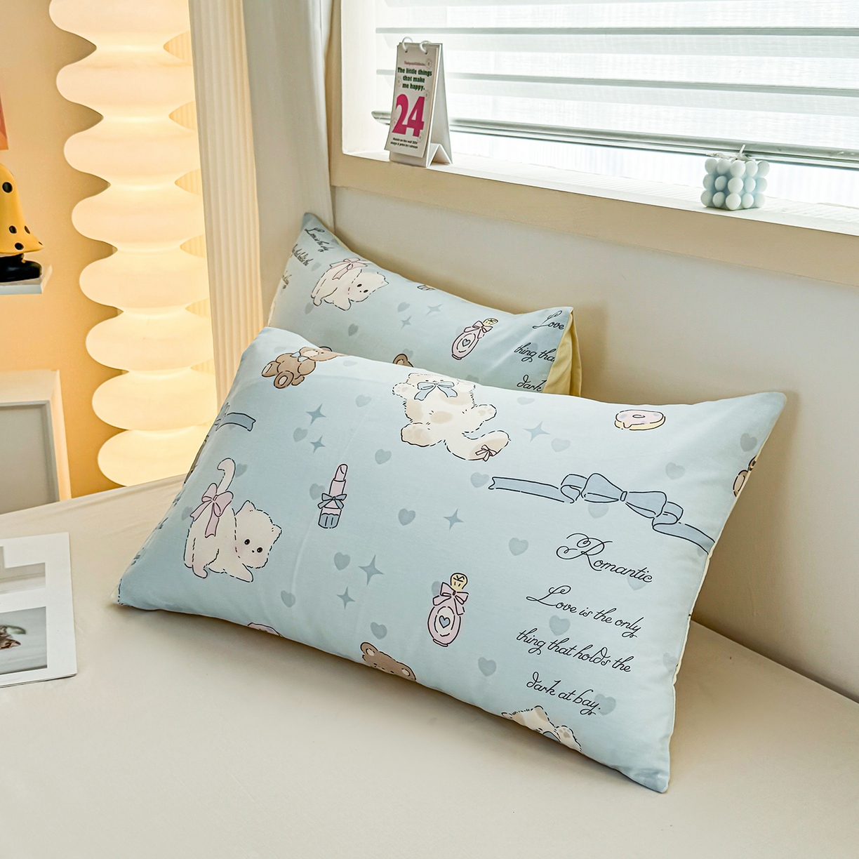 91家纺网 家纺一手货源 找家纺 小蓝孩家纺 2026新款12868全棉单人信封枕套(联系商家可打折，尺寸可定制) 奶油阿布-蓝