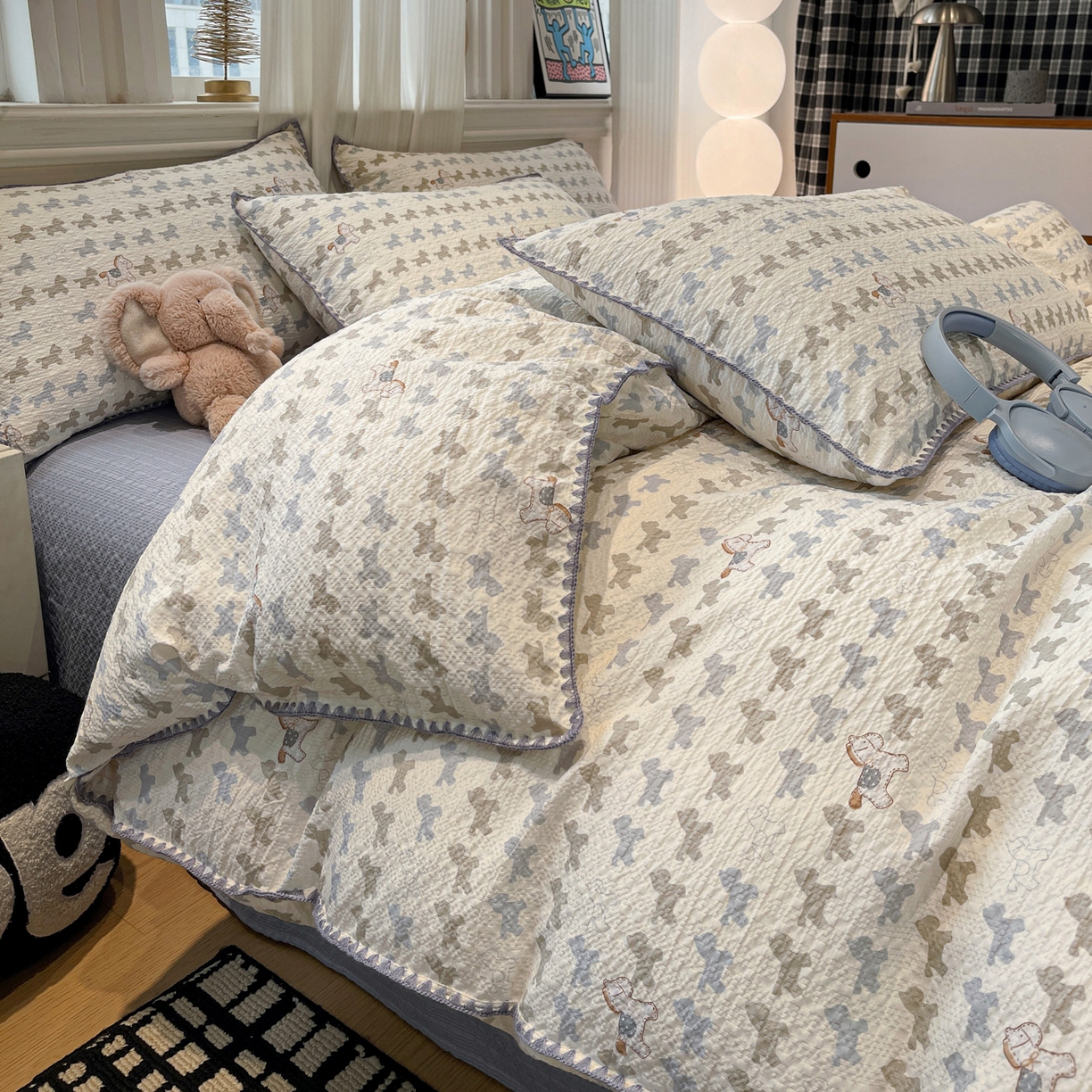 91家纺网 家纺一手货源 找家纺 仟网汇 2026新款云感泡芙棉小清新印花贝壳边四件套 萌趣小马