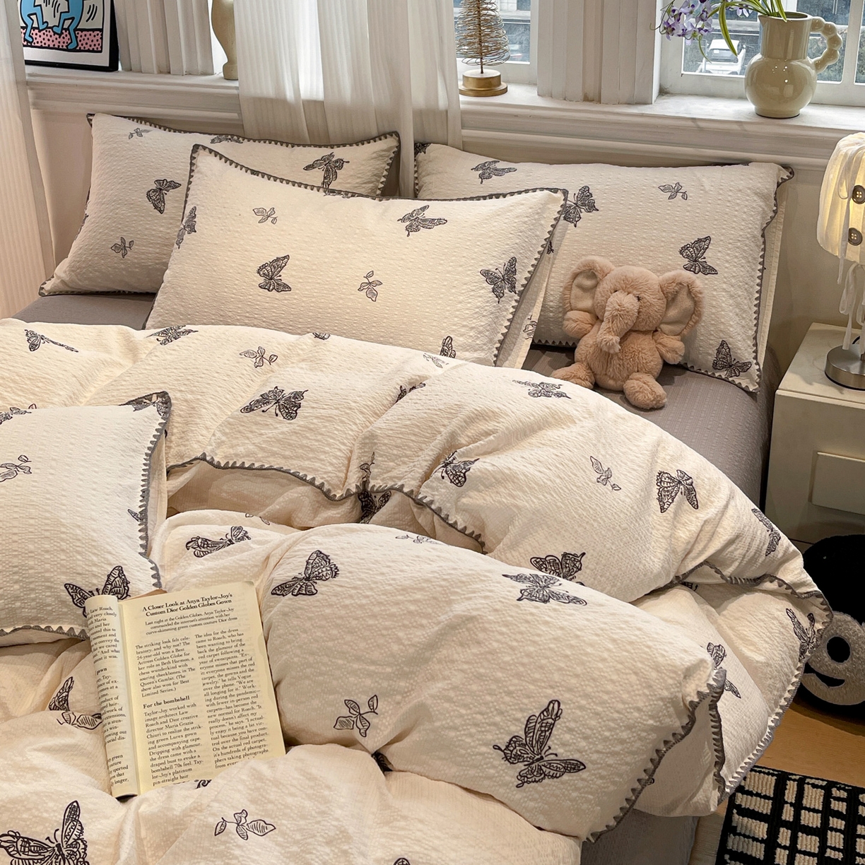 91家纺网 家纺一手货源 找家纺 仟网汇 2026新款云感泡芙棉小清新印花贝壳边四件套 黑白蝴蝶