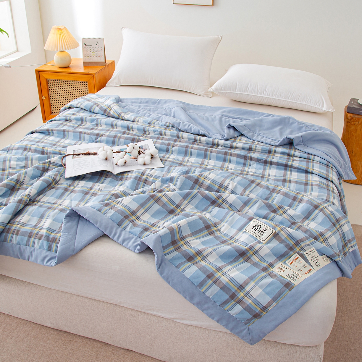 91家纺网 家纺一手货源 找家纺 美之润家纺 2026新款A类无印风100%新疆棉花夏被纯棉夏凉被空调被子薄被芯棉花 中格蓝