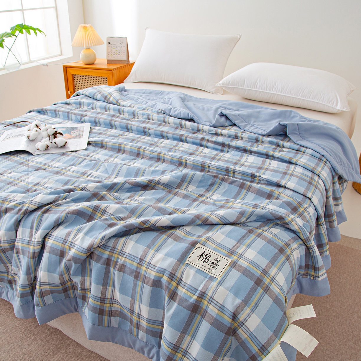 91家纺网 家纺一手货源 找家纺 美之润家纺 2026新款A类无印风100%新疆棉花夏被纯棉夏凉被空调被子薄被芯棉花 中格蓝