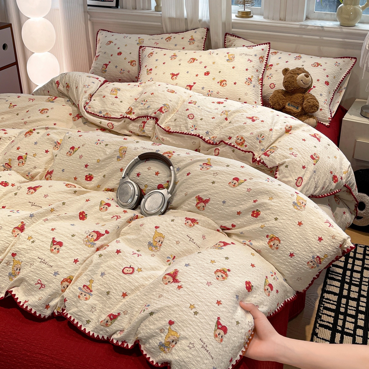 91家纺网 家纺一手货源 找家纺 仟网汇 2026新款云感泡芙棉小清新印花贝壳边四件套 蛋糕星人