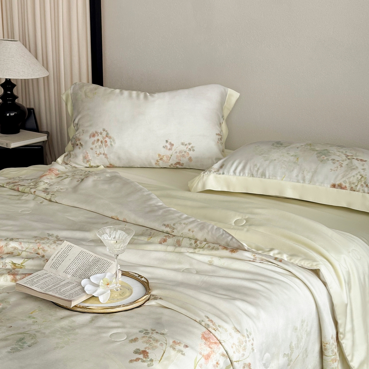 91家纺网 家纺一手货源 找家纺 黛舒家居 2026年春夏款80S天丝夏被夏被四件套 碧涧清岚