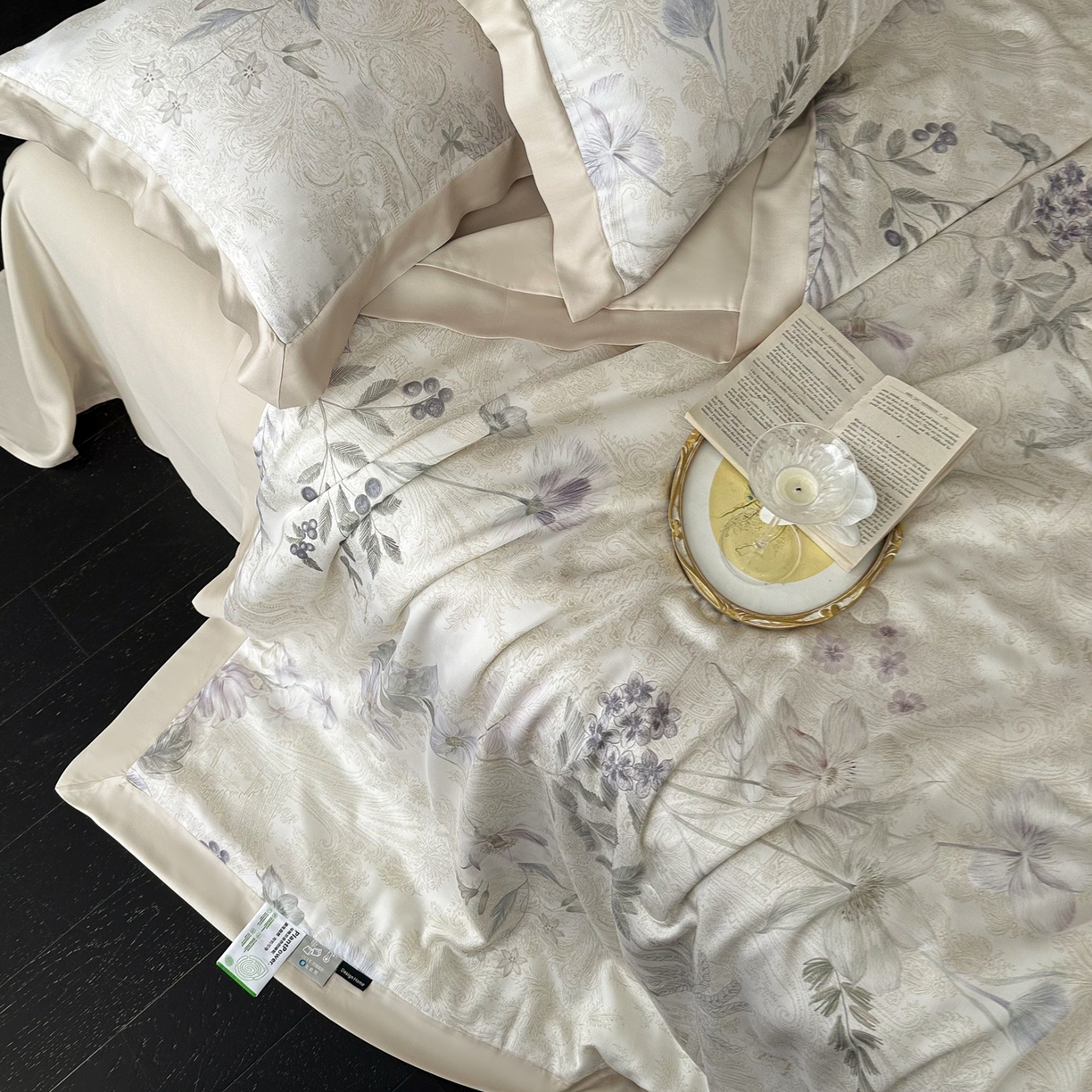 91家纺网 家纺一手货源 找家纺 黛舒家居 2026年春夏款80S天丝夏被夏被四件套 青雾凝香