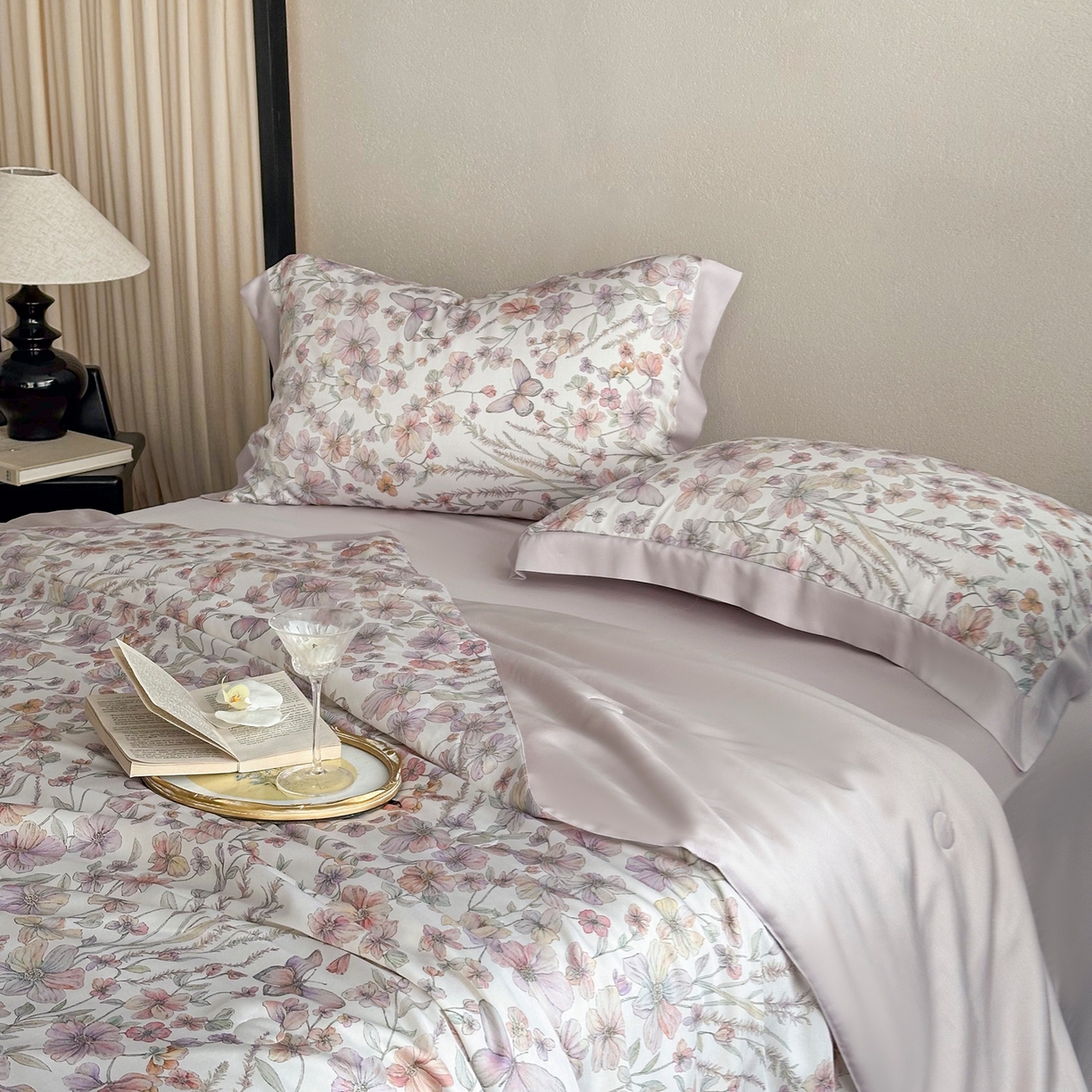 黛舒家居 2026年春夏款80S天丝夏被夏被四件套 雾紫蝶影