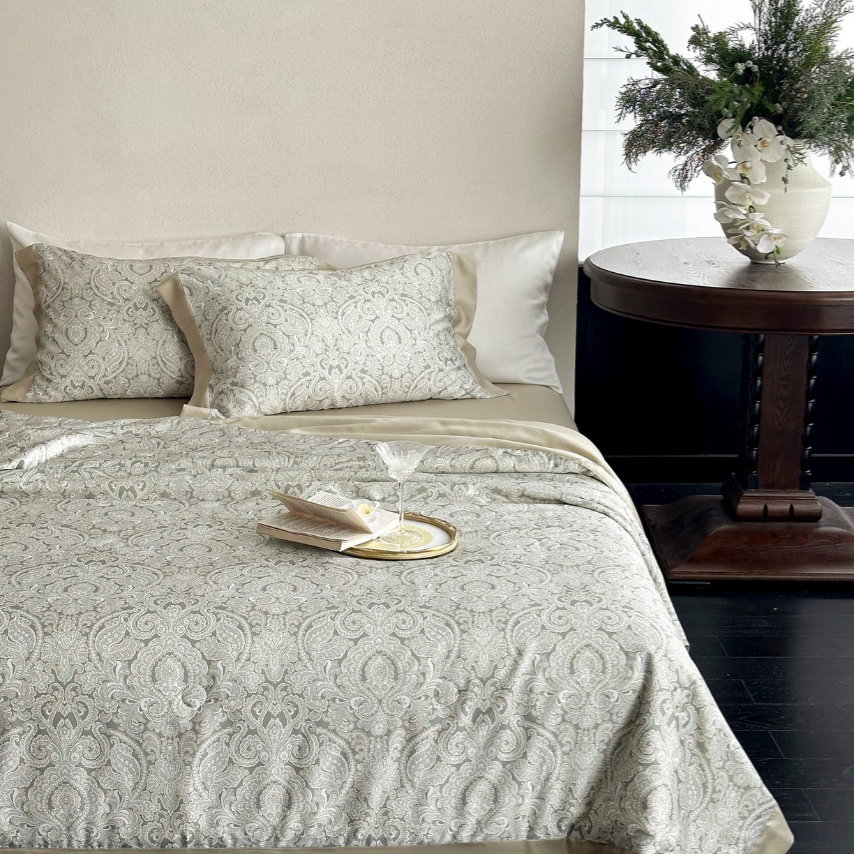 91家纺网 家纺一手货源 找家纺 黛舒家居 2026年春夏款80S天丝夏被夏被四件套 浅绿蔓影