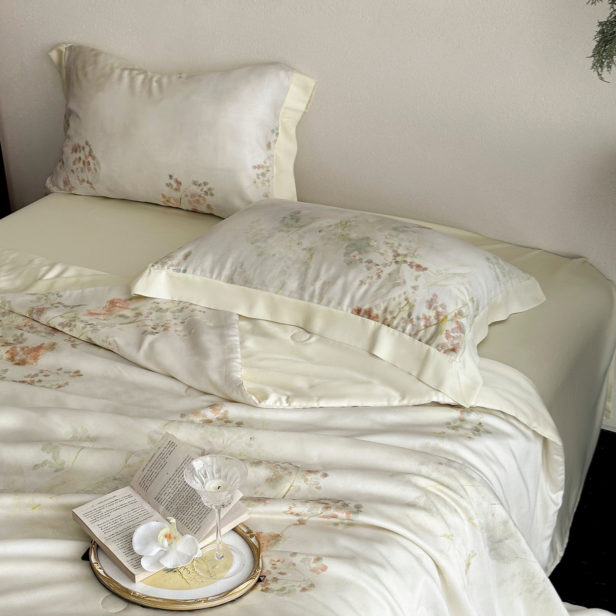 91家纺网 家纺一手货源 找家纺 黛舒家居 2026年春夏款80S天丝夏被夏被四件套 碧涧清岚