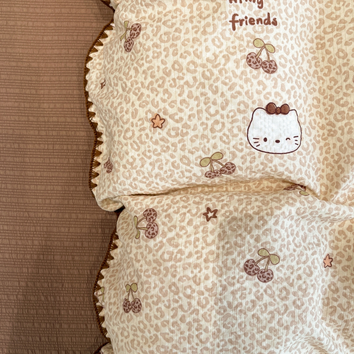 91家纺网 家纺一手货源 找家纺 （总）仟网汇 2026新款云感泡芙棉小清新印花贝壳边四件套