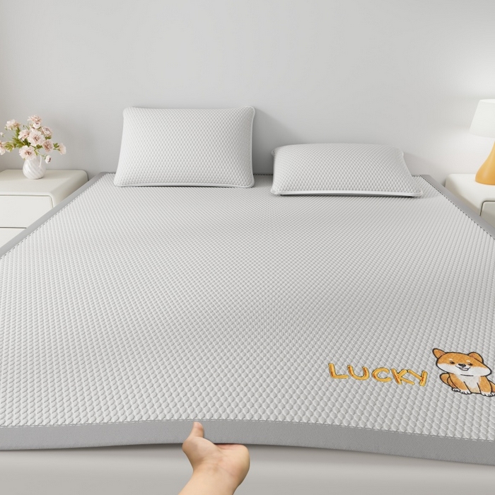 福来临家纺  2026新款A类凉豆豆凉感席系列PE冰豆豆席-床笠款-床席款 幸运小狗-灰床席款