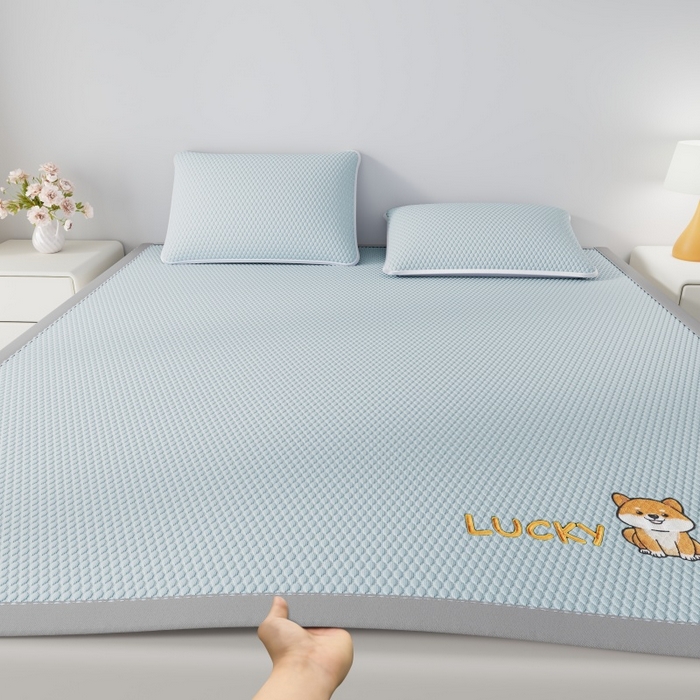 福来临家纺  2026新款A类凉豆豆凉感席系列PE冰豆豆席-床笠款-床席款 幸运小狗-蓝床席款
