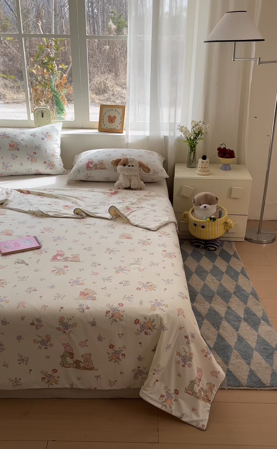91家纺网 家纺一手货源 找家纺 大彩家居 2026新款韩版卡通治愈系凉感空调被 莫奈花园兔