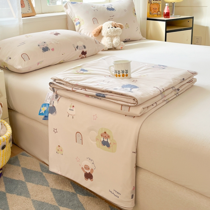 91家纺网 家纺一手货源 找家纺 大彩家居 2026新款韩版卡通治愈系凉感空调被 小象米其林