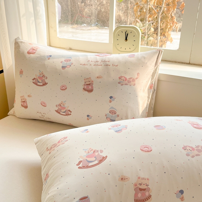 91家纺网 家纺一手货源 找家纺 大彩家居 2026新款韩版卡通治愈系凉感空调被 游园木马