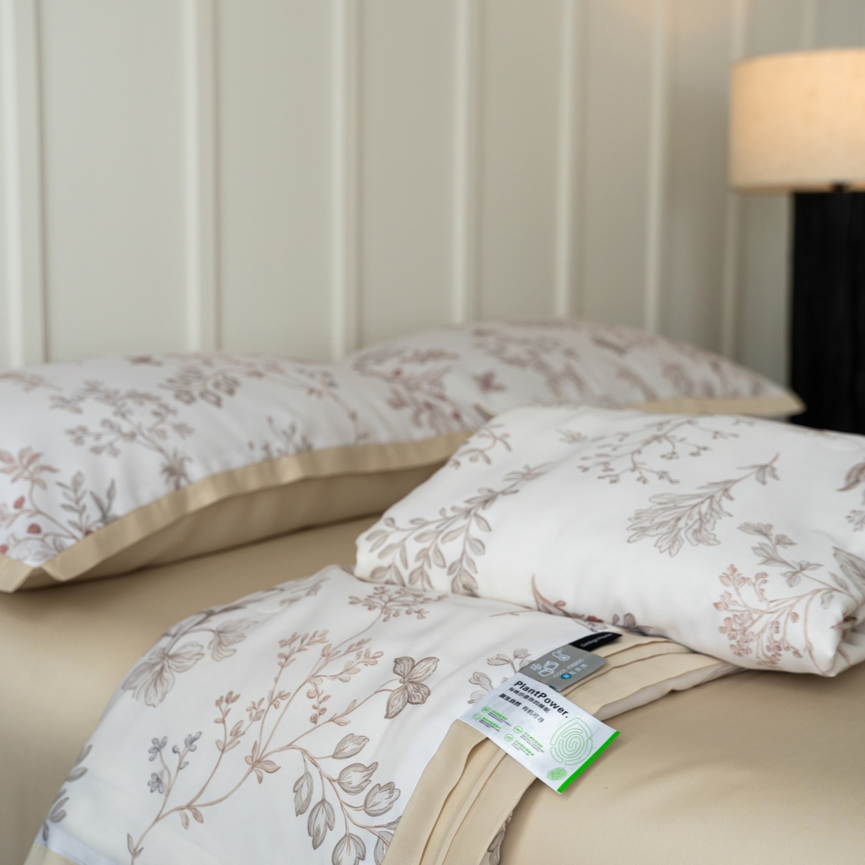 91家纺网 家纺一手货源 找家纺 黛舒家居 2026年春夏款50S天丝夏被四件套 椿樱时