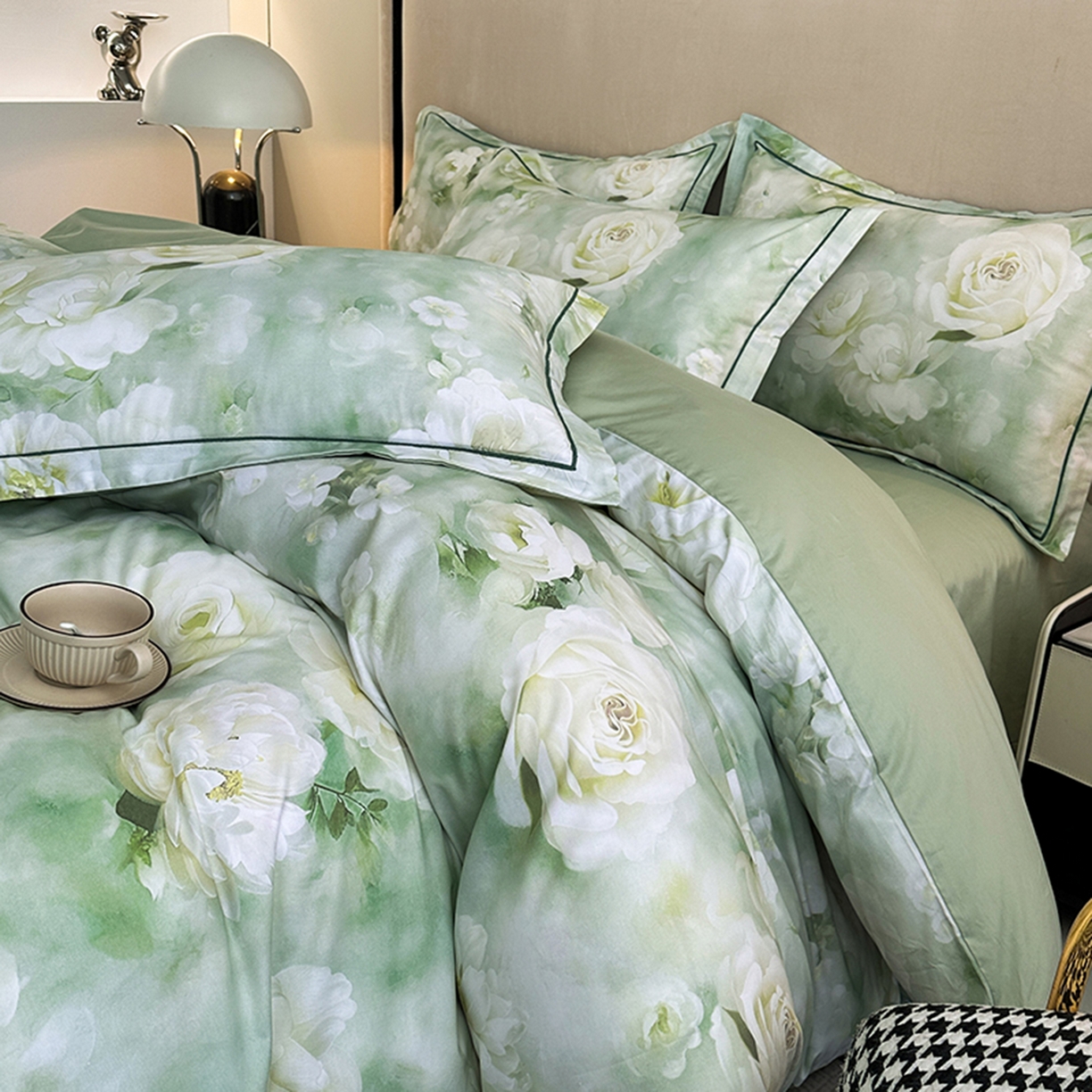 91家纺网 家纺一手货源 找家纺 眷恋家纺 2026新款全棉春夏铂金棉13376数码印花四件套 墨雨云间-绿