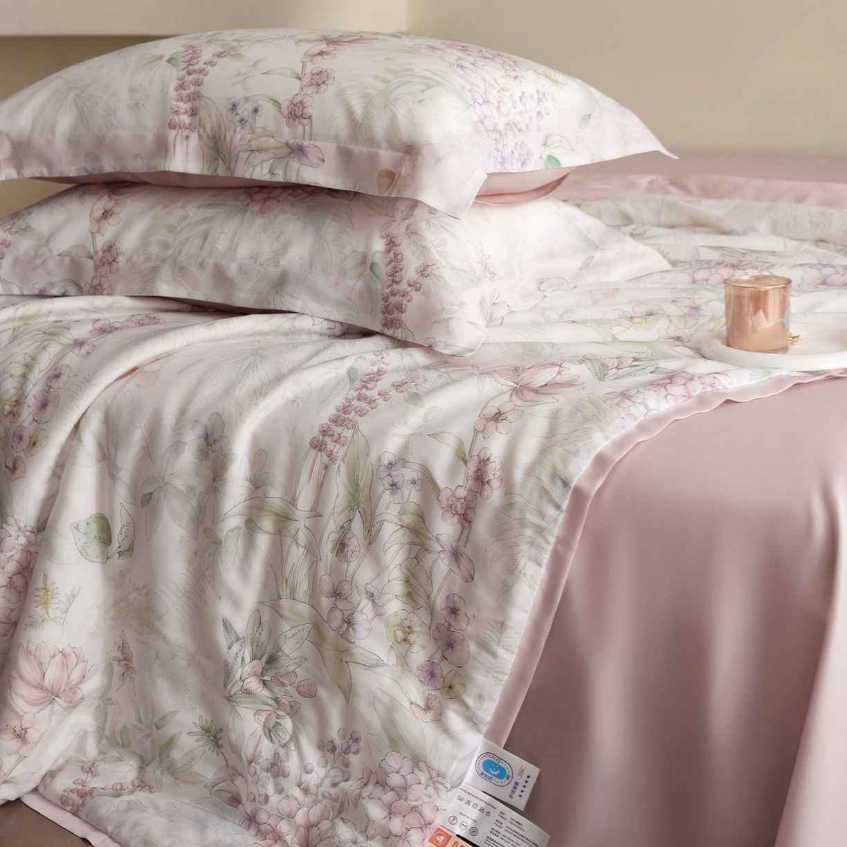 91家纺网 家纺一手货源 找家纺 黛舒家居 2026年春夏款50S天丝夏被四件套 繁花枝恋