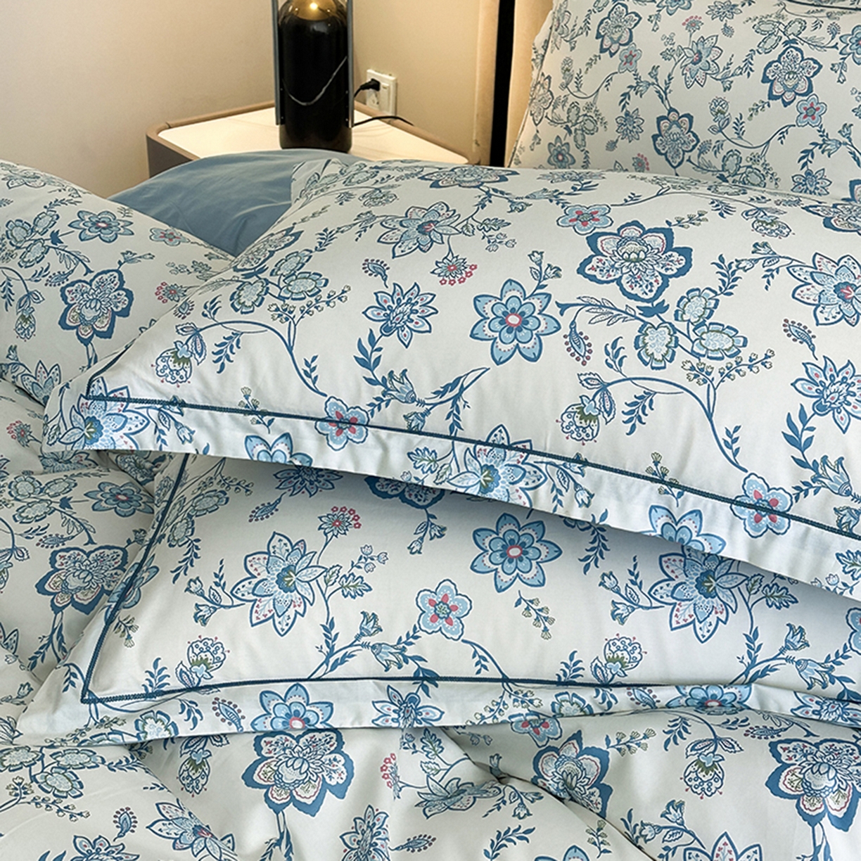 91家纺网 家纺一手货源 找家纺 眷恋家纺 2026新款全棉春夏铂金棉13376数码印花四件套 清醉-兰