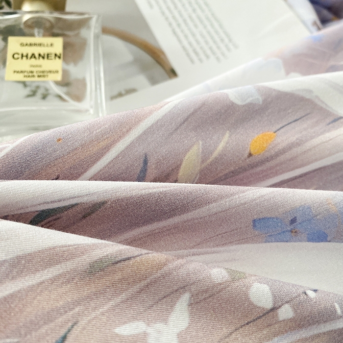 91家纺网 家纺一手货源 找家纺 眷恋家纺 2026新款全棉春夏铂金棉13376数码印花四件套 秋天童话-兰