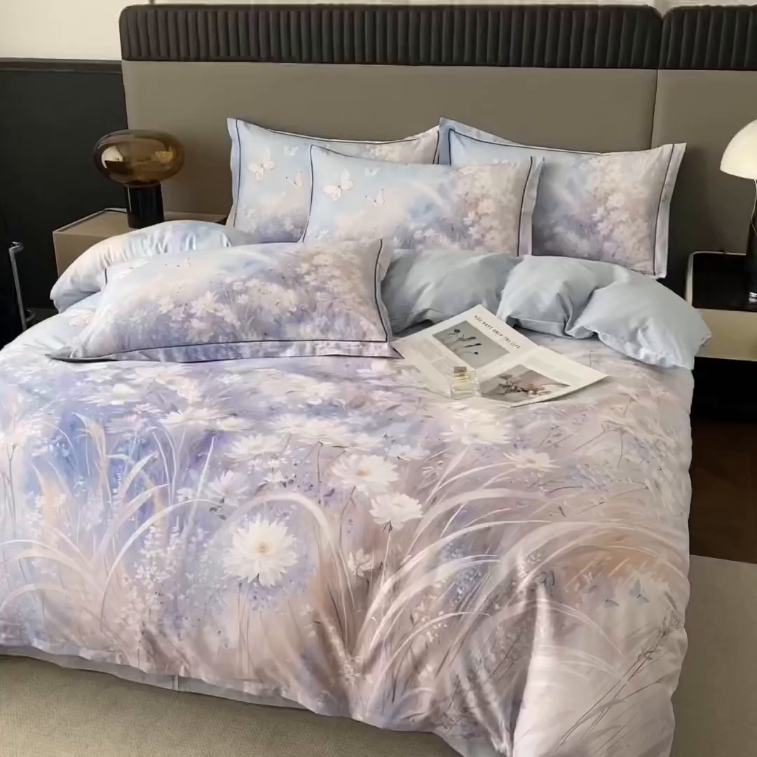 91家纺网 家纺一手货源 找家纺 眷恋家纺 2026新款全棉春夏铂金棉13376数码印花四件套 秋天童话-兰