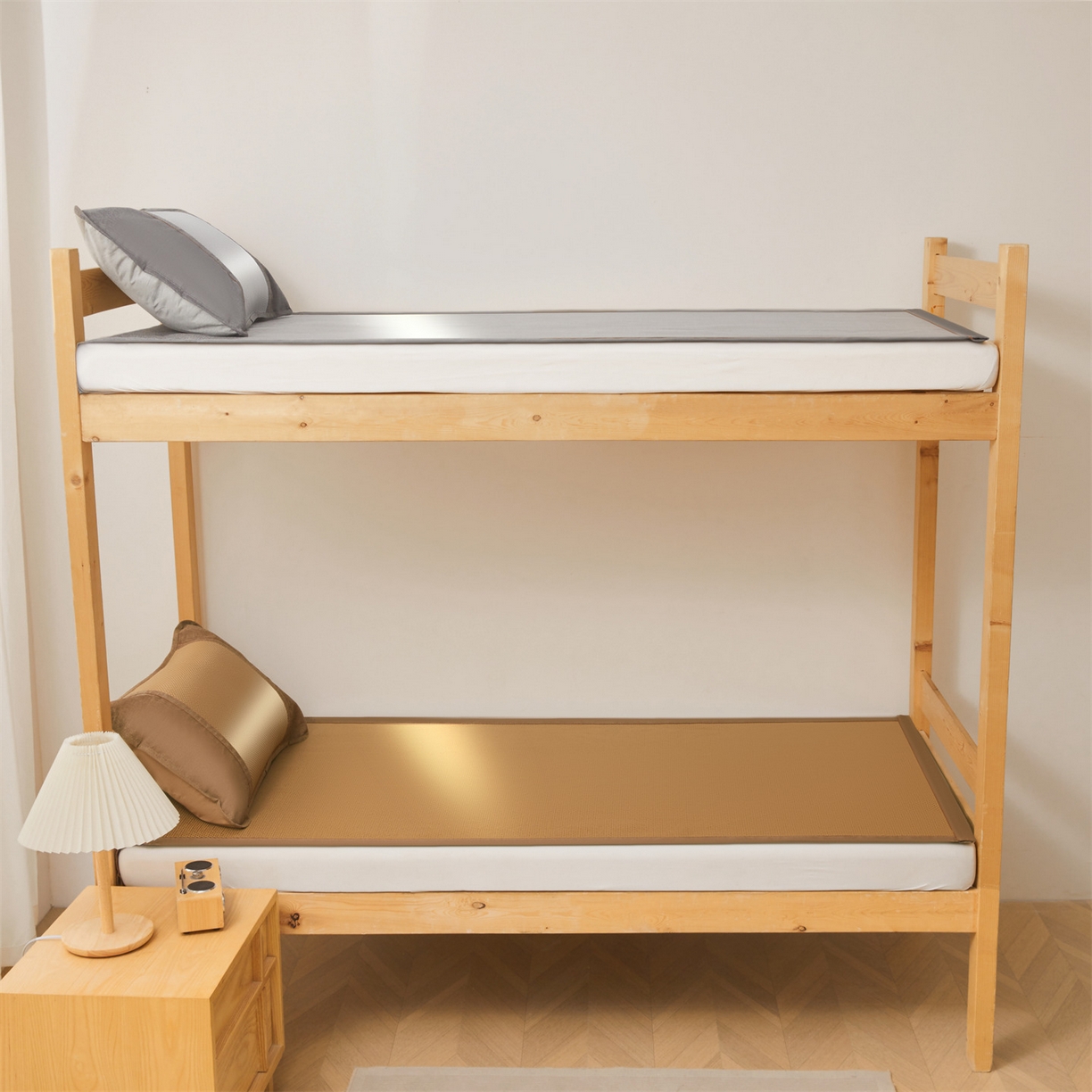 91家纺网 家纺一手货源 找家纺 绒艺席业 2026新款A类双面冰藤学生凉席-光板 光板咖