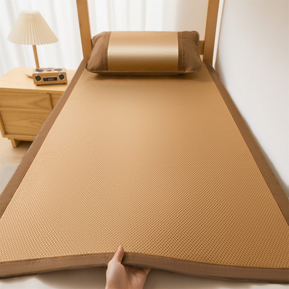 91家纺网 家纺一手货源 找家纺 绒艺席业 2026新款A类双面冰藤学生凉席-光板 光板咖