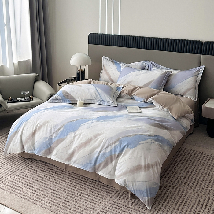 91家纺网 家纺一手货源 找家纺 眷恋家纺 2026新款全棉春夏铂金棉13376数码印花四件套 时光笔墨-兰