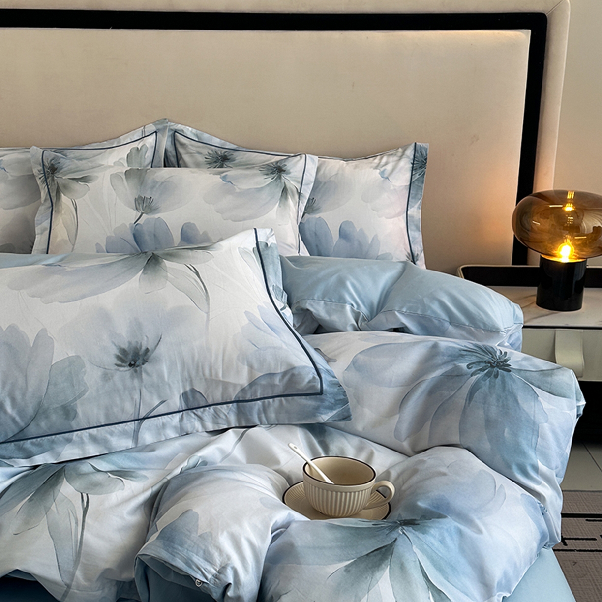 91家纺网 家纺一手货源 找家纺 眷恋家纺 2026新款全棉春夏铂金棉13376数码印花四件套 水墨青花-兰