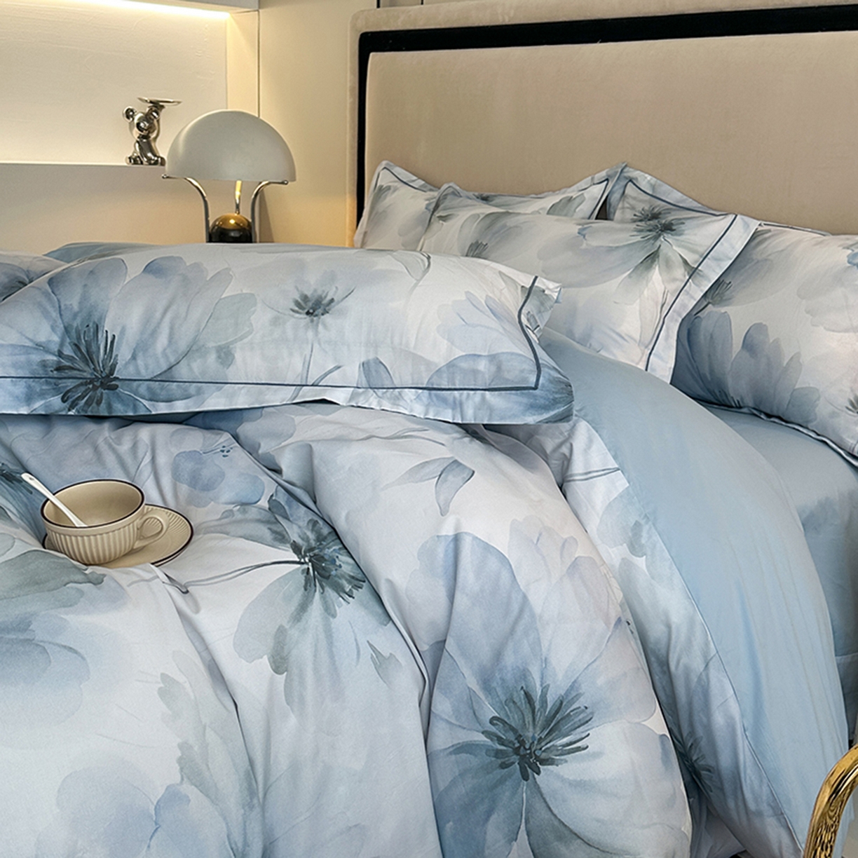 91家纺网 家纺一手货源 找家纺 眷恋家纺 2026新款全棉春夏铂金棉13376数码印花四件套 水墨青花-兰