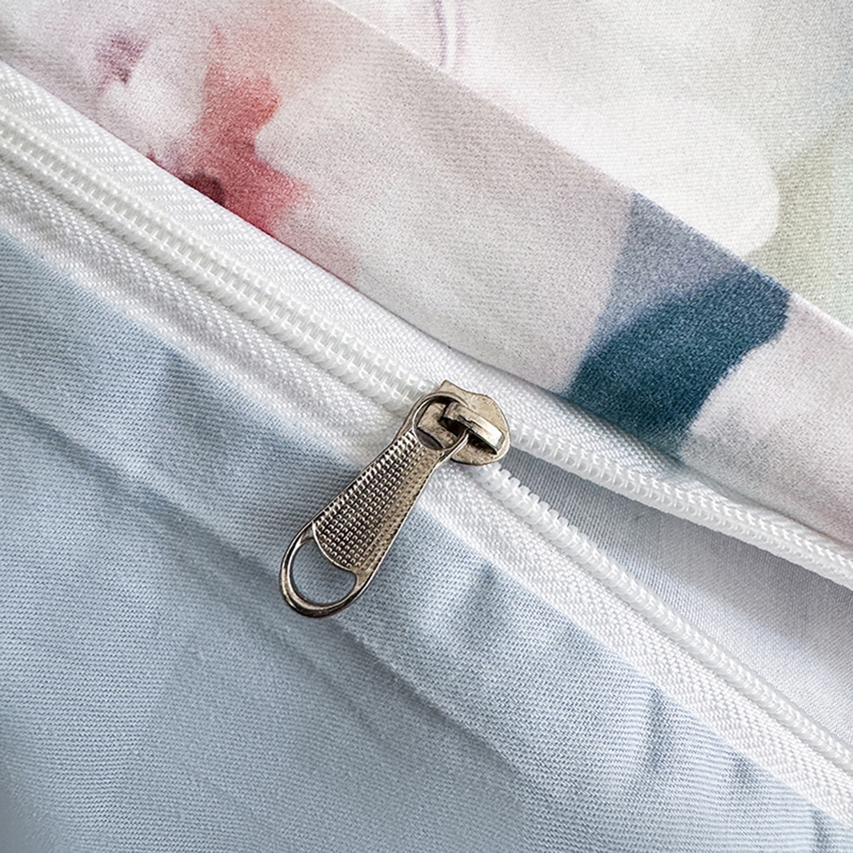 91家纺网 家纺一手货源 找家纺 眷恋家纺 2026新款全棉春夏铂金棉13376数码印花四件套 水中月-兰