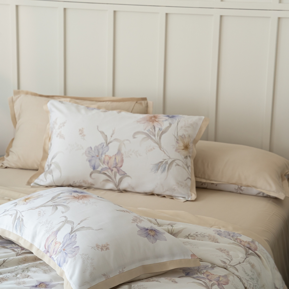 91家纺网 家纺一手货源 找家纺 黛舒家居 2026年春夏款50S天丝夏被四件套 墨染鸢