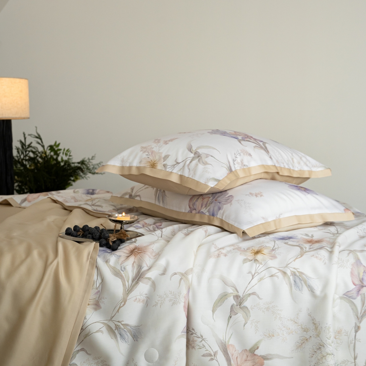 91家纺网 家纺一手货源 找家纺 黛舒家居 2026年春夏款50S天丝夏被四件套 墨染鸢