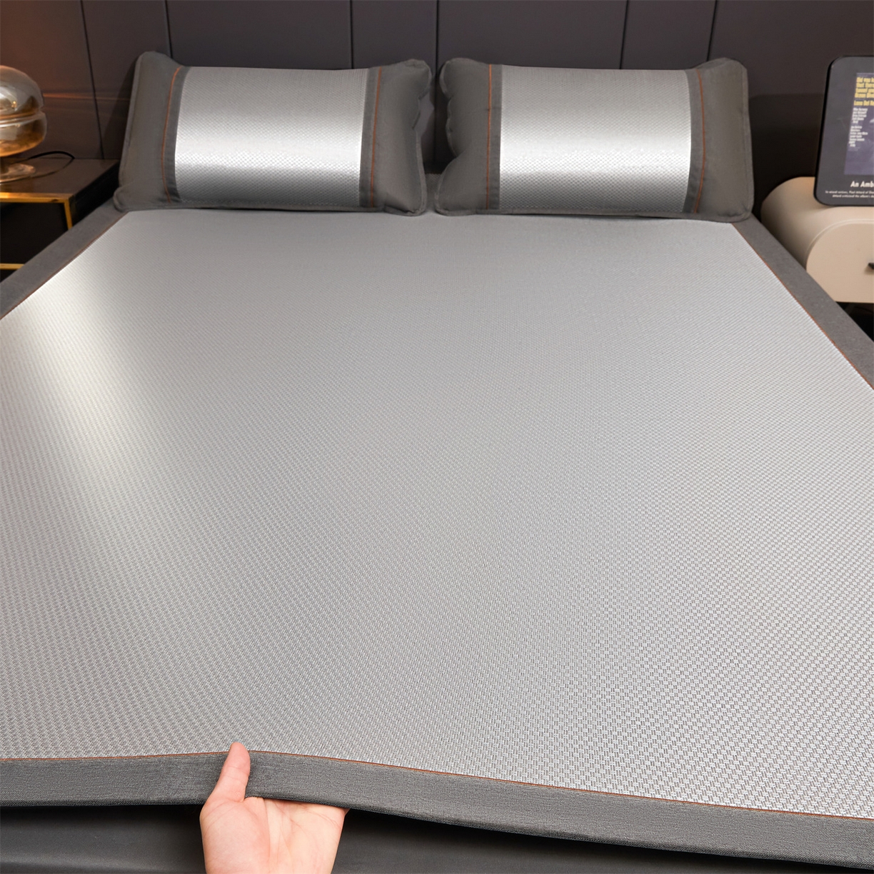 91家纺网 家纺一手货源 找家纺 绒艺席业 2026新款A类双面冰藤凉席四方包边无绣花款凉席-光板 冰藤光板灰