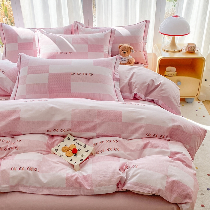 91家纺网 家纺一手货源 找家纺 眷恋家纺 2026新款全棉春夏铂金棉13376数码印花四件套 特洛伊-粉